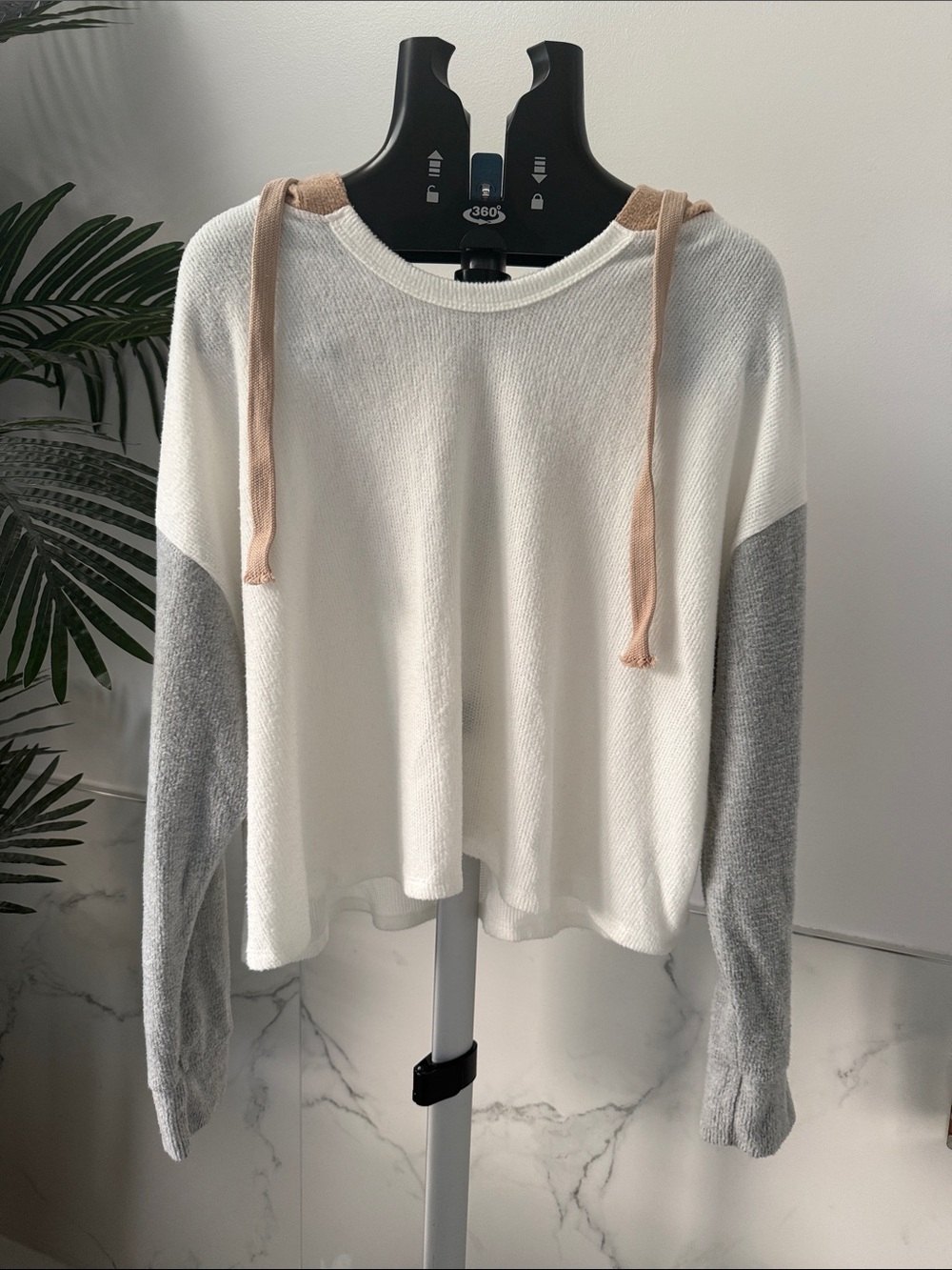 Vintage Havana Ivory Color block Pullover